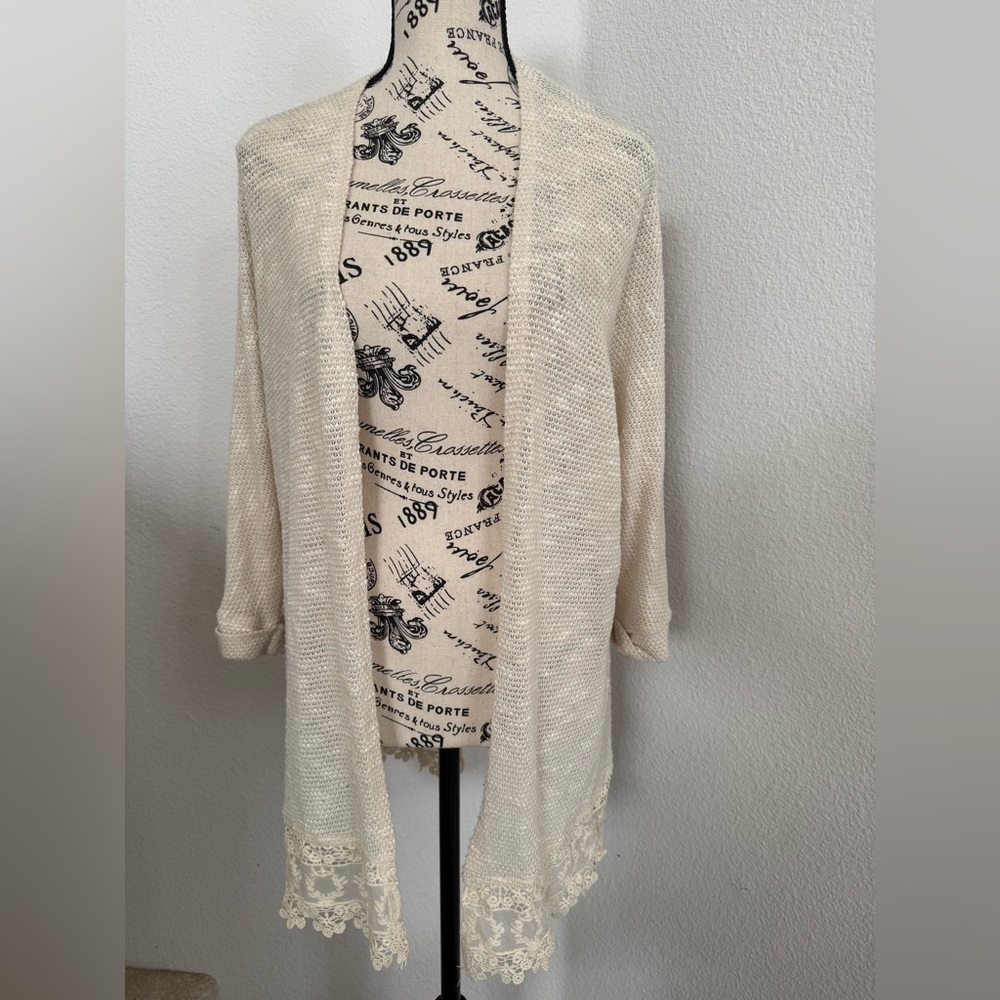 Forever 21 Chic Cream Lace-Trim Cardigan